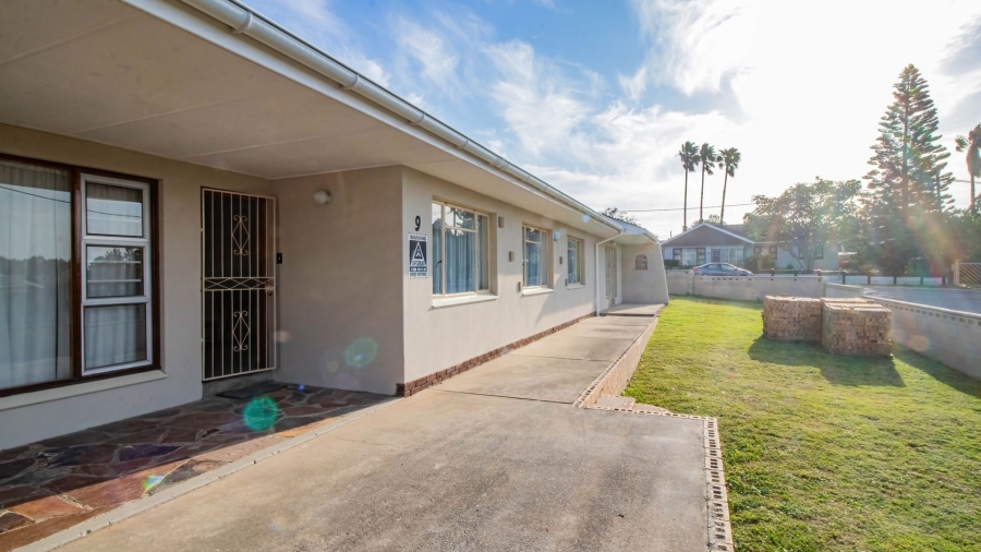 5 Bedroom Property for Sale in Rosedale Park Eastern Cape